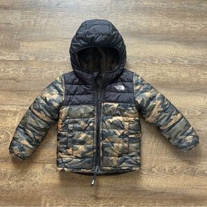 The North Face Mount Chimborazo Reversible Camouflage Hooded Jacket Toddler 5